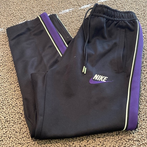 Nike Black Athletic Pants Size Small in Like New Condition - Picture 1 of 10